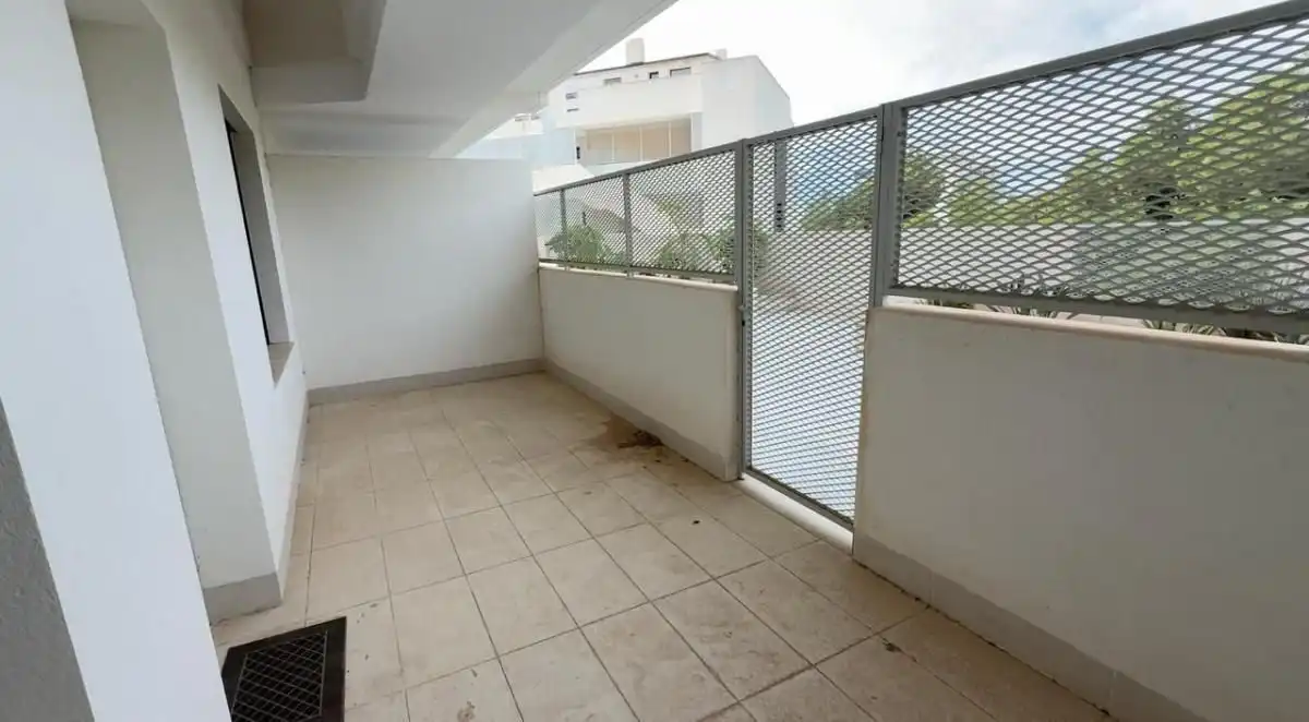 Terraza de Apartamento en venta en Golf Bahía