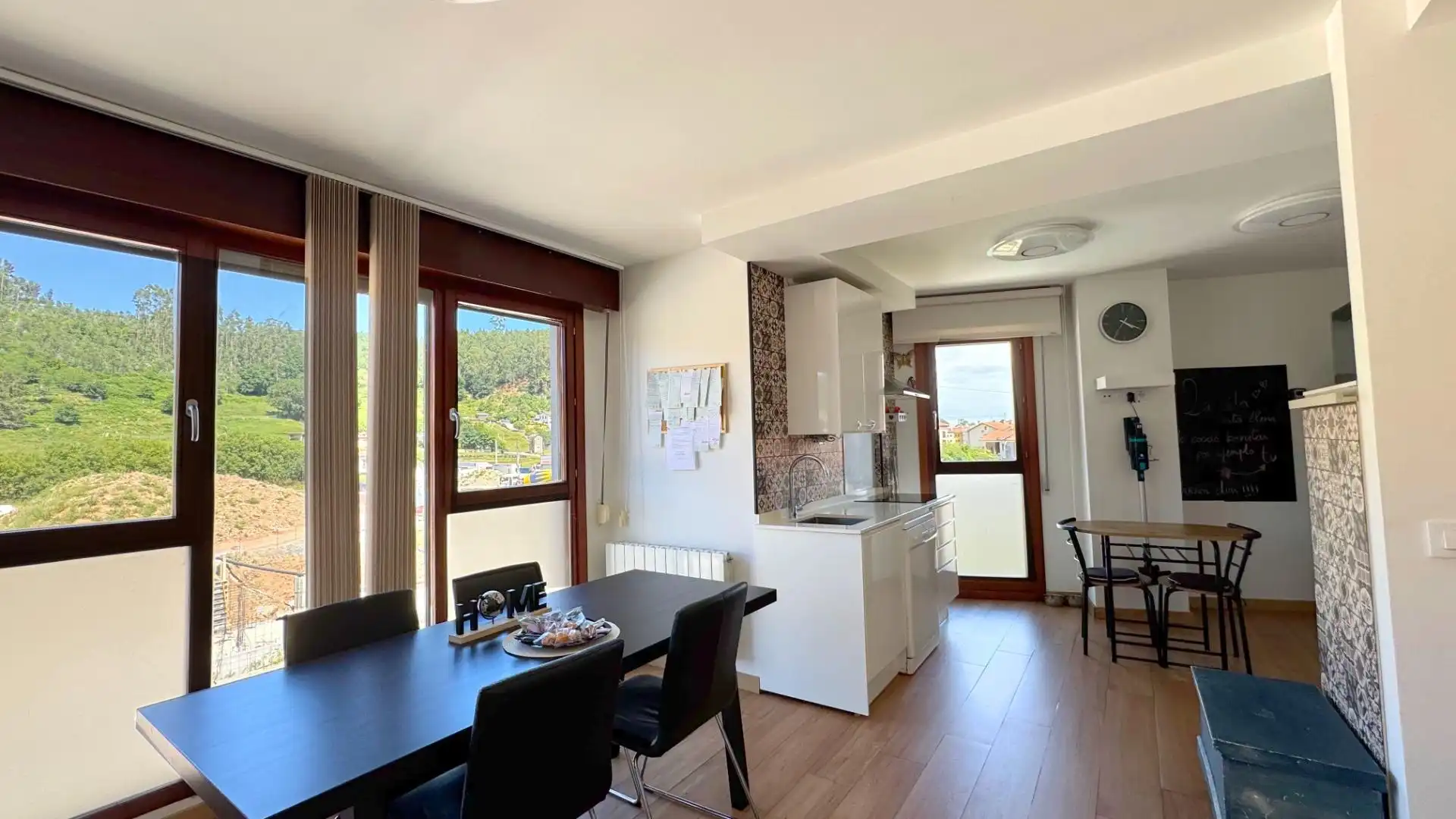 Comedor de Dúplex en venta en Cartes con Calefacción, Trastero y Amueblado