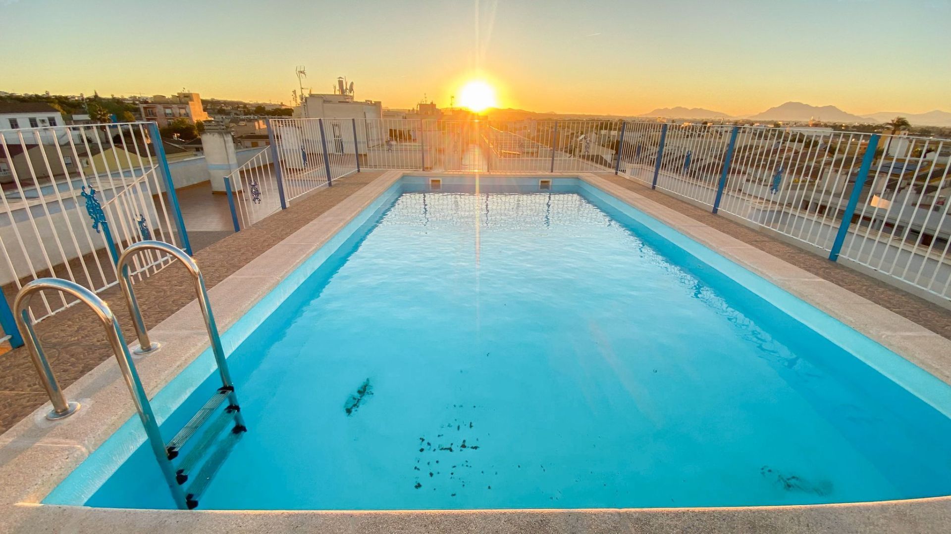 Swimming pool of Flat to rent in Rojales  with Air Conditioner, Terrace and Community pool