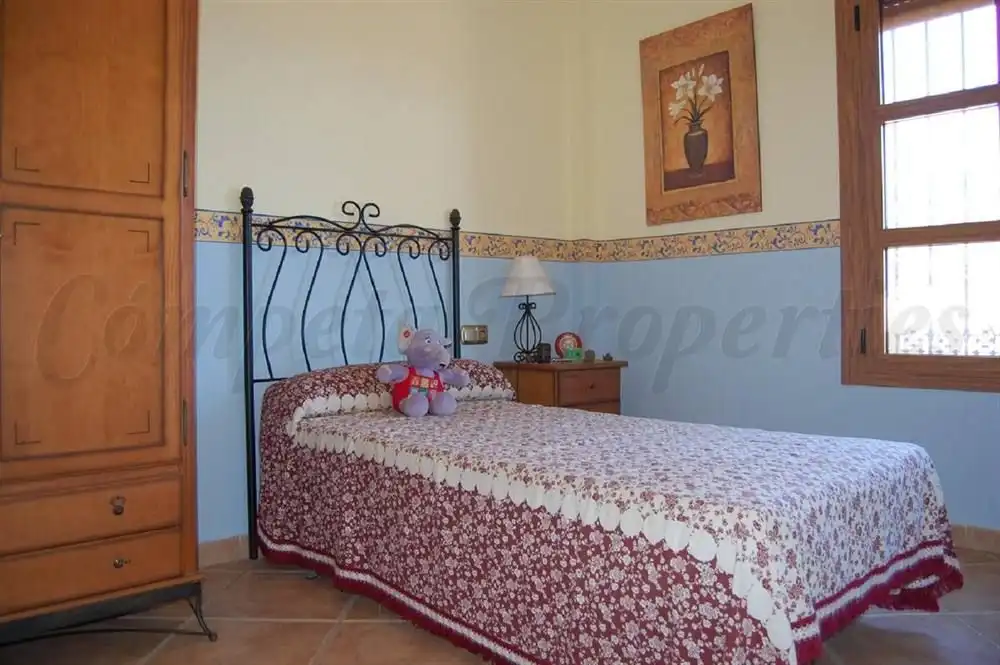 Casa amb piscina en venda a Sedella, imagen 6