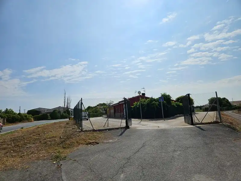 Casa adosada en venta en Peralta / Azkoien con Aire acondicionado, Calefacción y Jardín privado