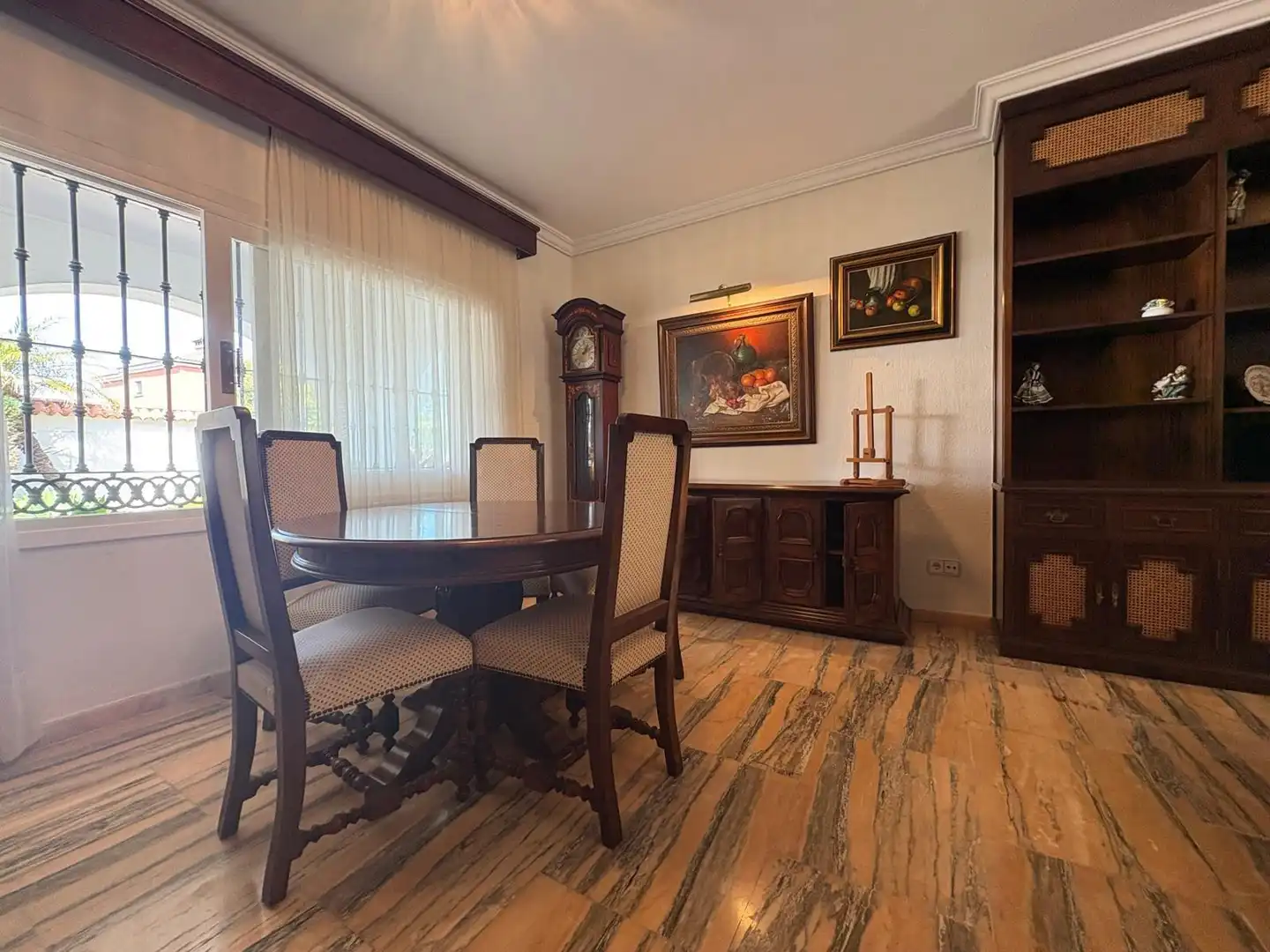 Dining room of Houses for sale in Algeciras  with Air Conditioner, Private garden and Terrace
