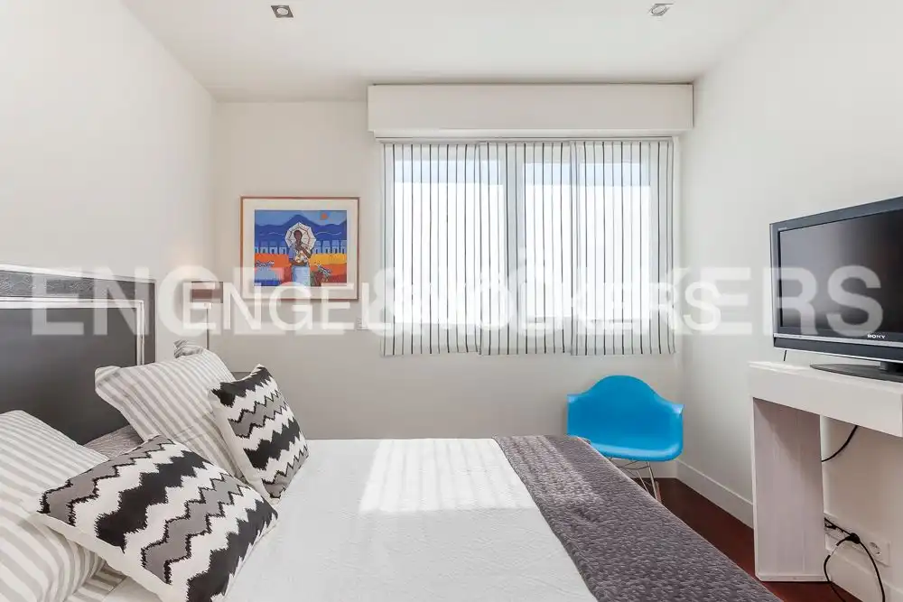 Bedroom of Attic for rent in Madrid  with Air Conditioner, Heating and Furnished