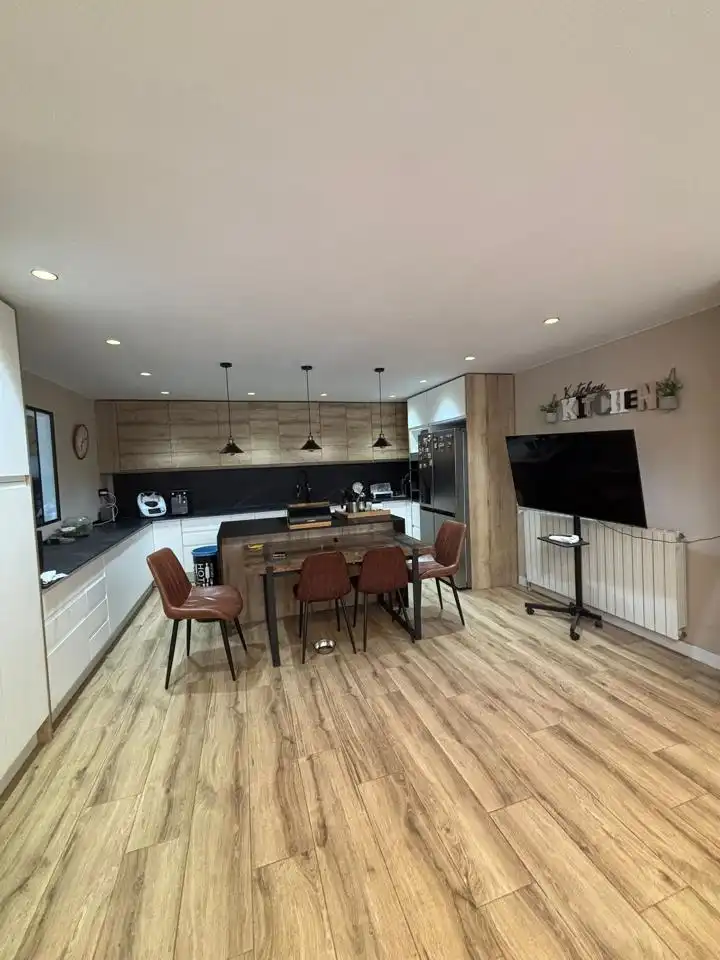 Cocina de Casa o chalet en venta en Zaragoza con Aire acondicionado, Calefacción y Jardín privado