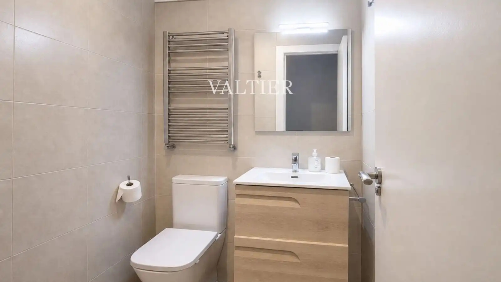 Badezimmer von Dachboden zur Miete in Madrid