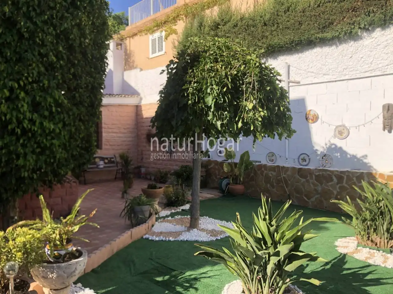 Jardí de Casa o xalet de lloguer en Paterna amb Aire condicionat, Calefacció i Jardí privat