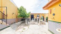 Vista exterior de Casa o xalet en venda en Santa Fe amb Aire condicionat, Jardí privat i Terrassa