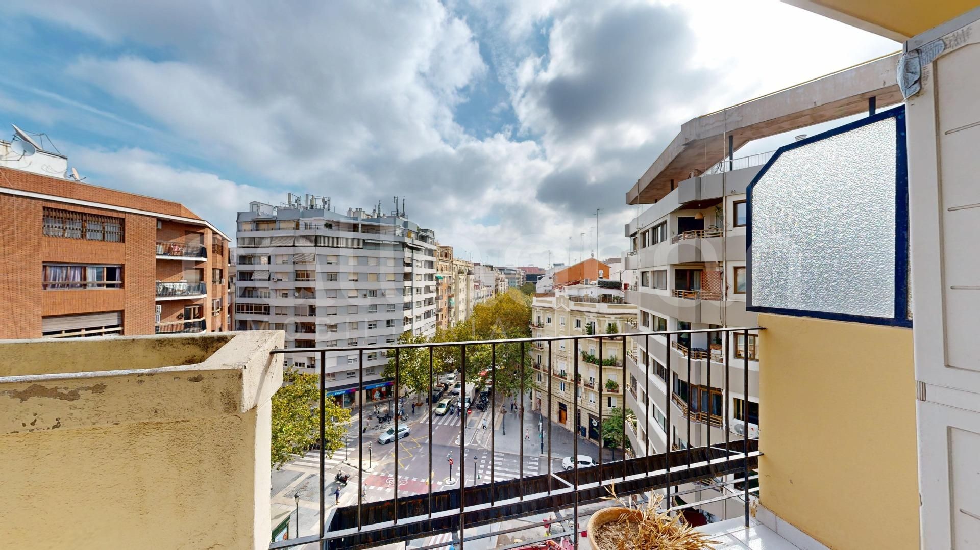 Vista exterior de Pis en venda en  Valencia Capital amb Aire condicionat, Parquet i Terrassa