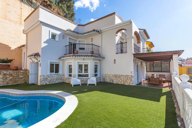 Casa adosada en Venta en Centro Histórico