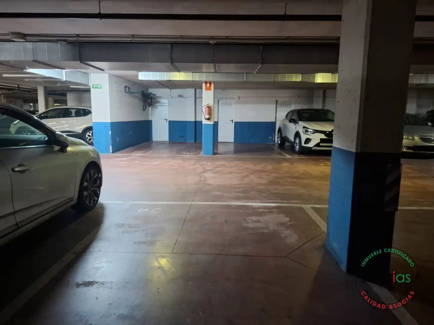Parking de Piso en venta en Gijón  con Calefacción y Trastero