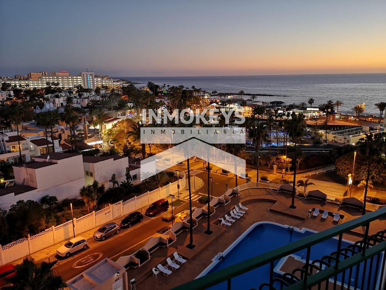 Vista exterior de Pis en venda en Adeje amb Terrassa i Moblat