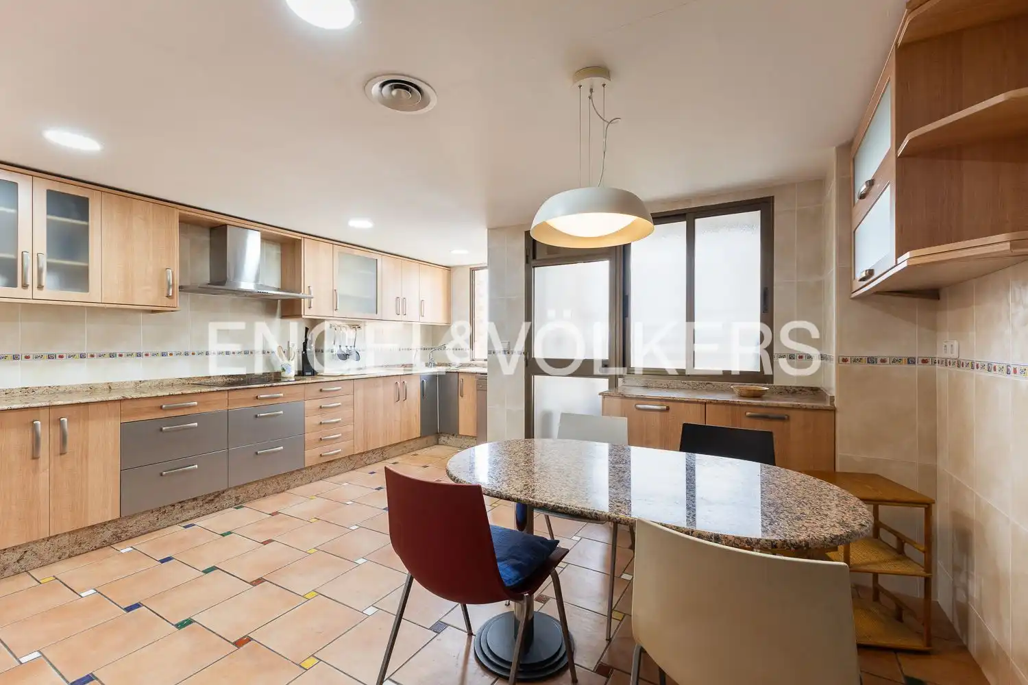 Küche von Wohnung zur Miete in Valencia mit Klimaanlage, Heizung und Terrasse