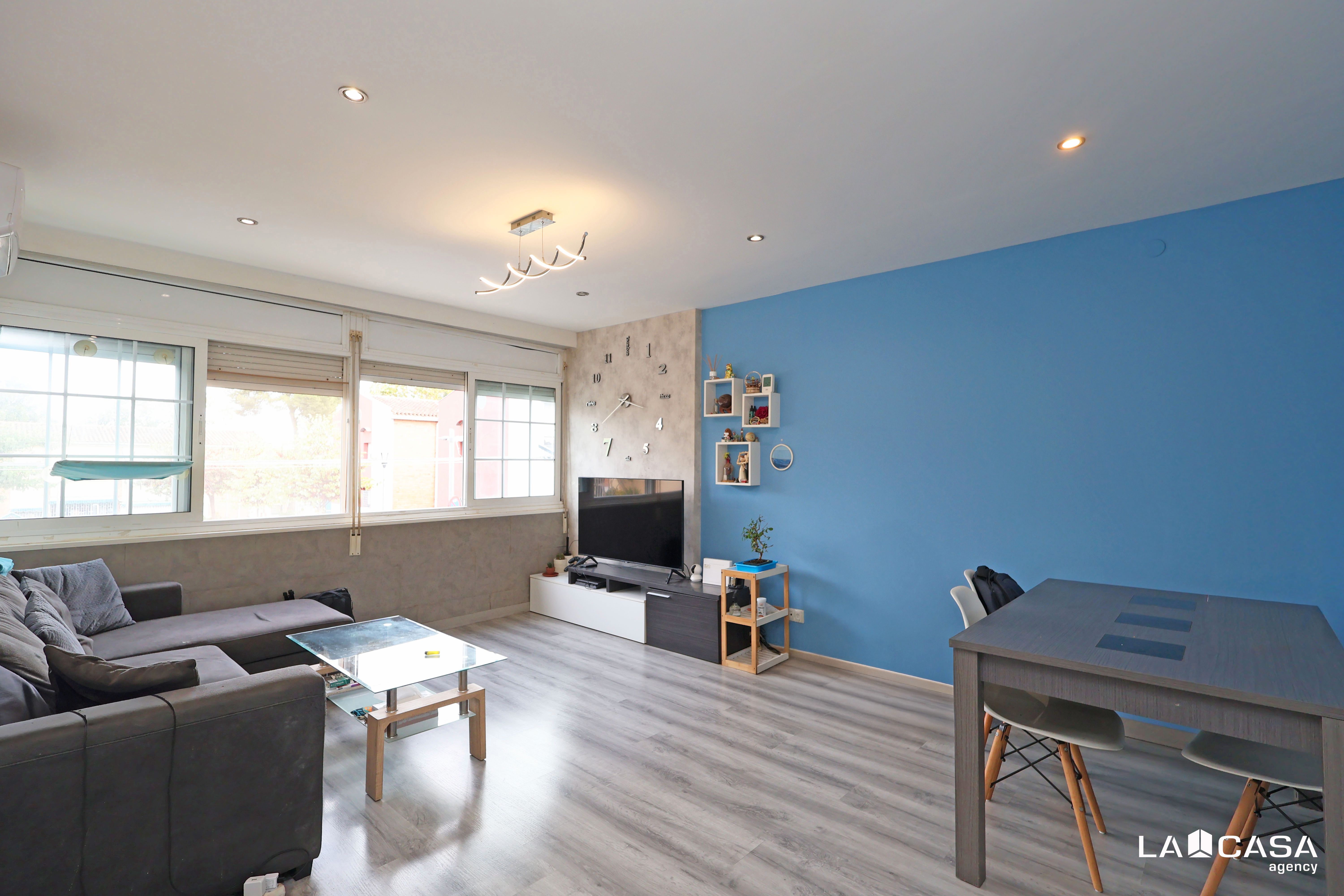 Living room of Flat for sale in Sant Boi de Llobregat