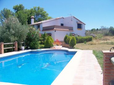 House with pool for sale in Arriate