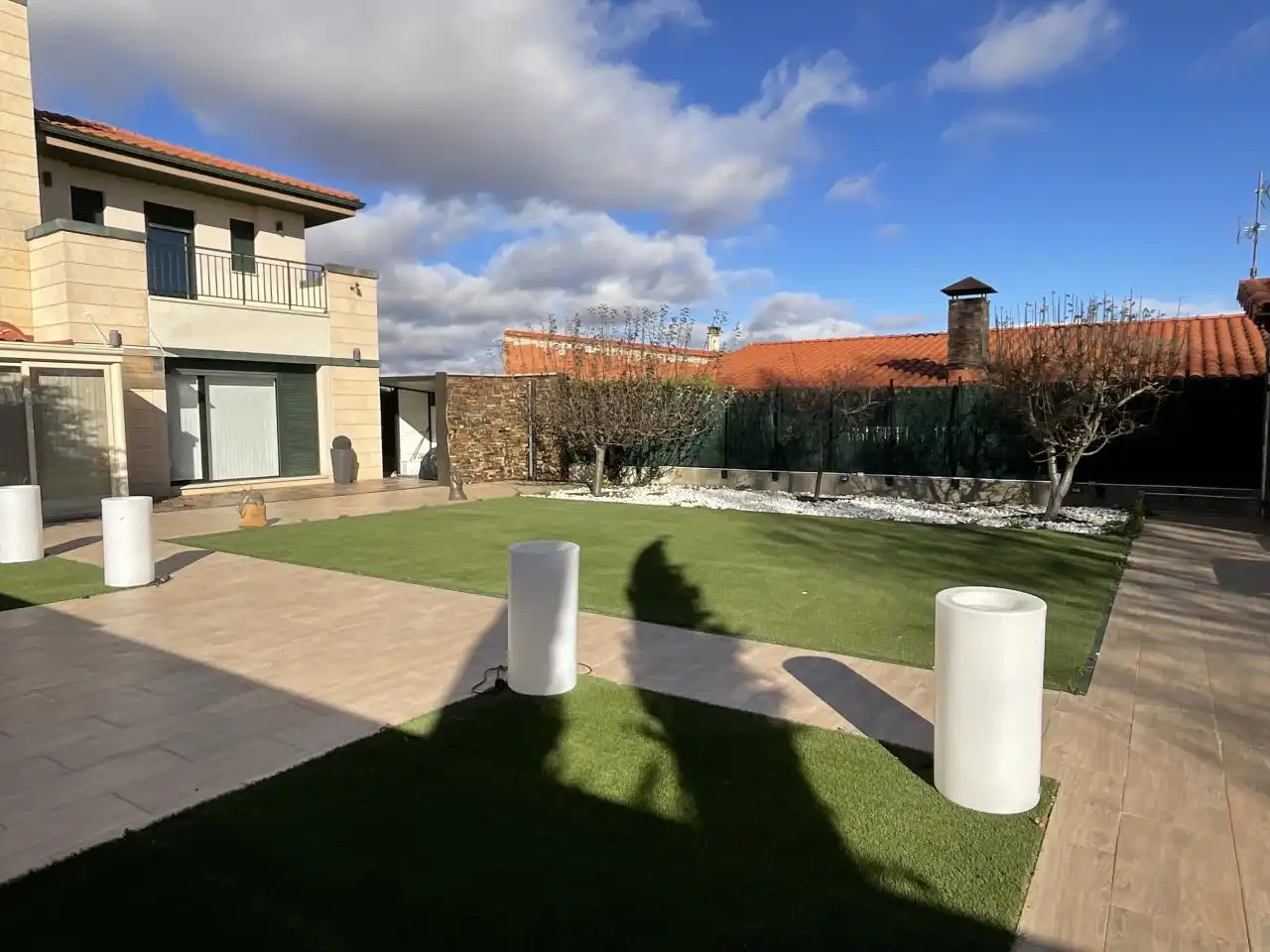 Terrassa de Casa adosada en venda en Cirueña amb Calefacció, Jardí privat i Parquet