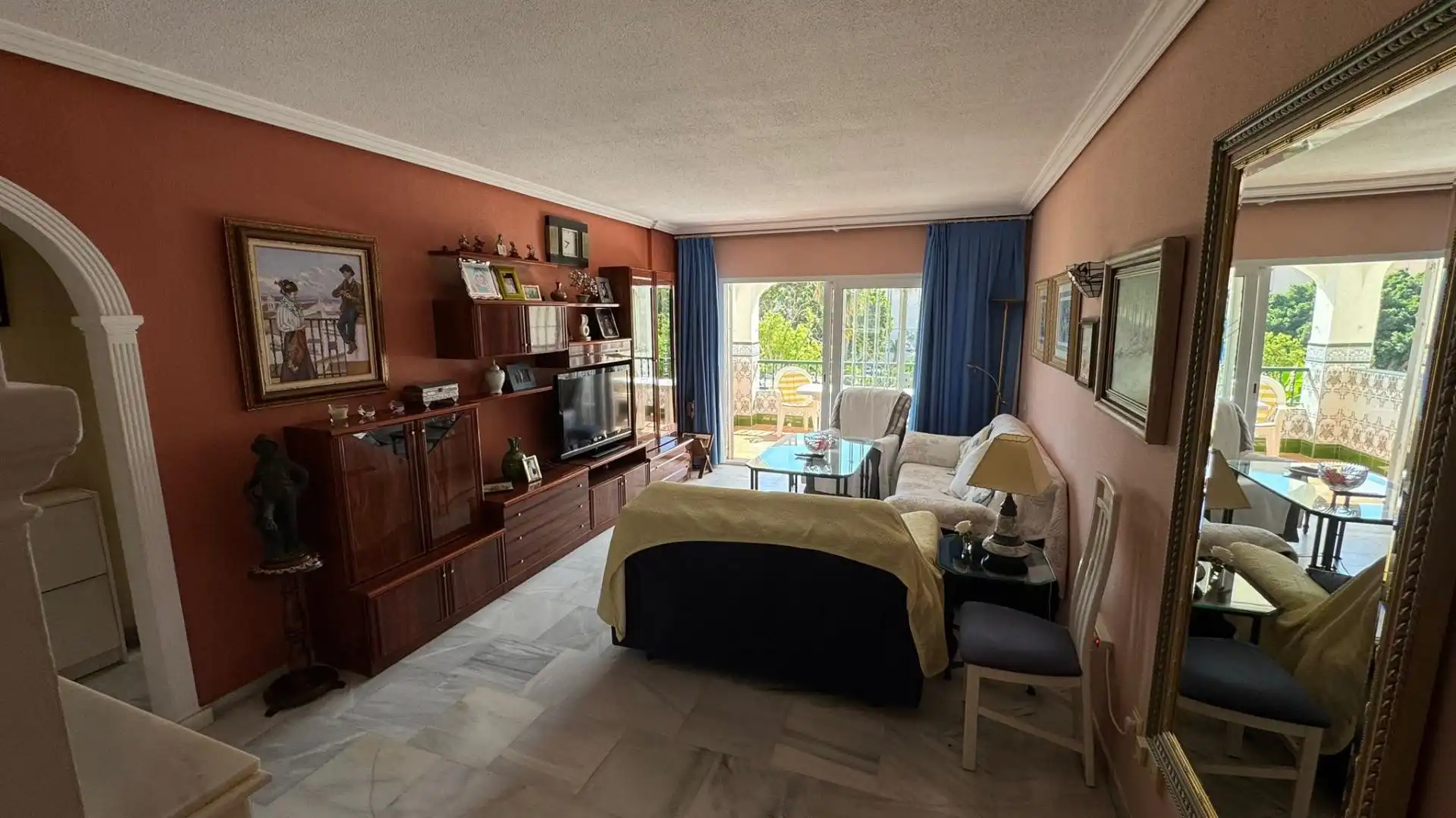 Piso con piscina en venta en La Carihuela - Los Nidos, imagen 4