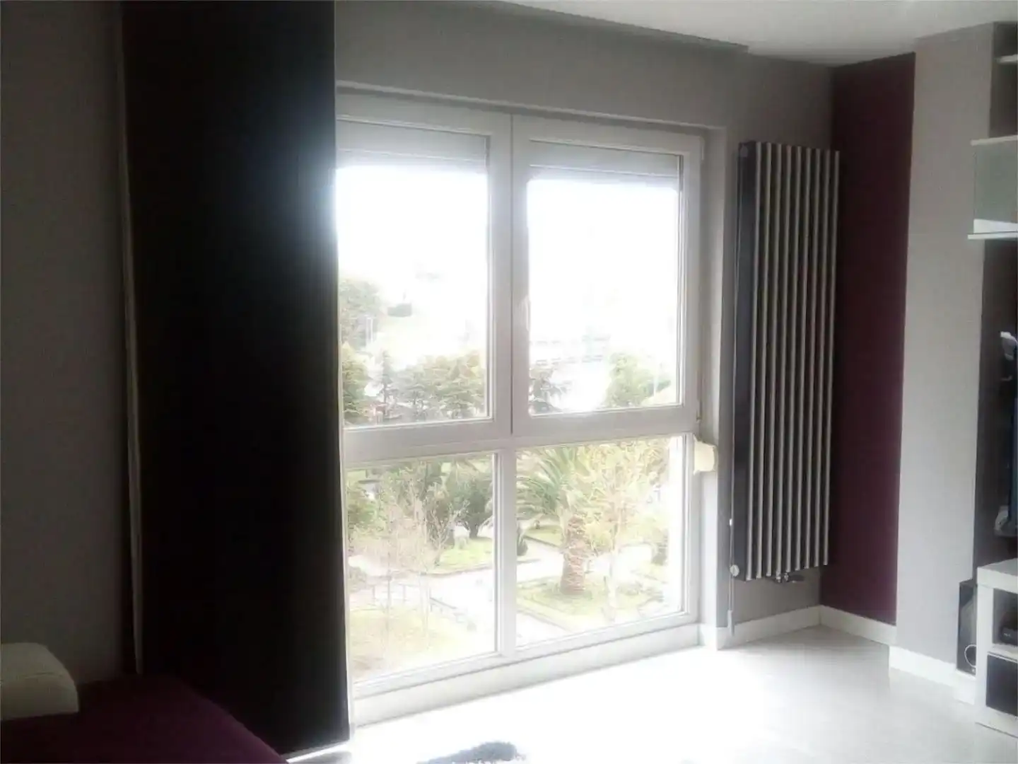 Schlafzimmer von Wohnung zur Miete in Torrelavega  mit Balkon
