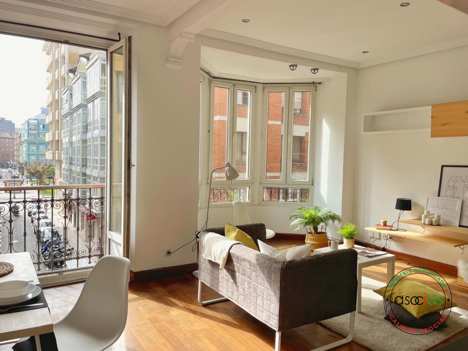 Living room of Flat for sale in Gijón   with Heating and Parquet flooring