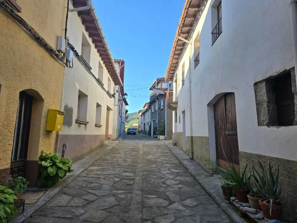 Exterior view of Houses for sale in Puente la Reina de Jaca