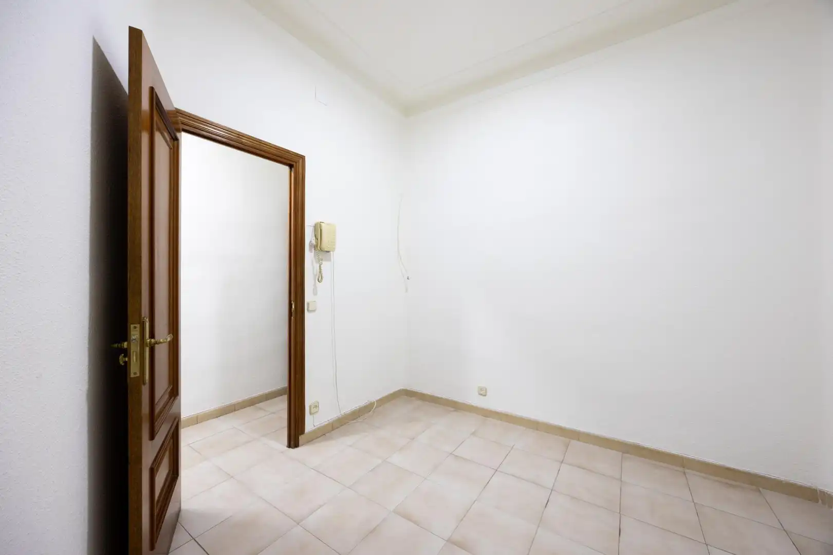 Flat for sale in Madrid  with Parquet flooring