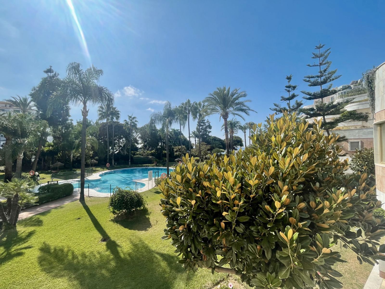 Jardí de Dúplex en venda en Marbella amb Aire condicionat, Terrassa i Traster