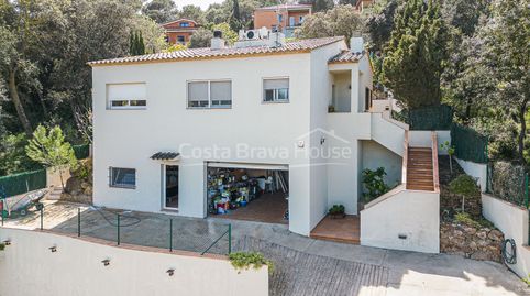 Exclusiva villa contemporánea en venta en Begur con jardín y piscina privada, Bild 4