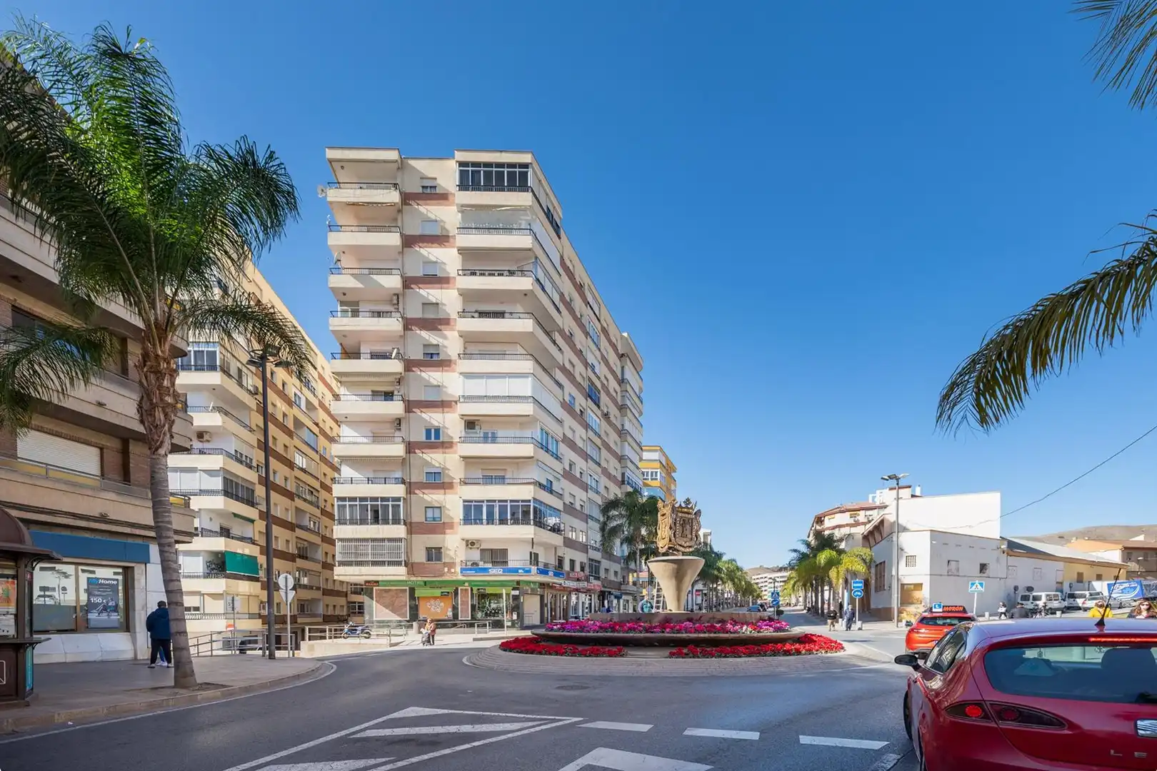 Vista exterior de Piso en venta en Motril con Calefacción, Terraza y Balcón