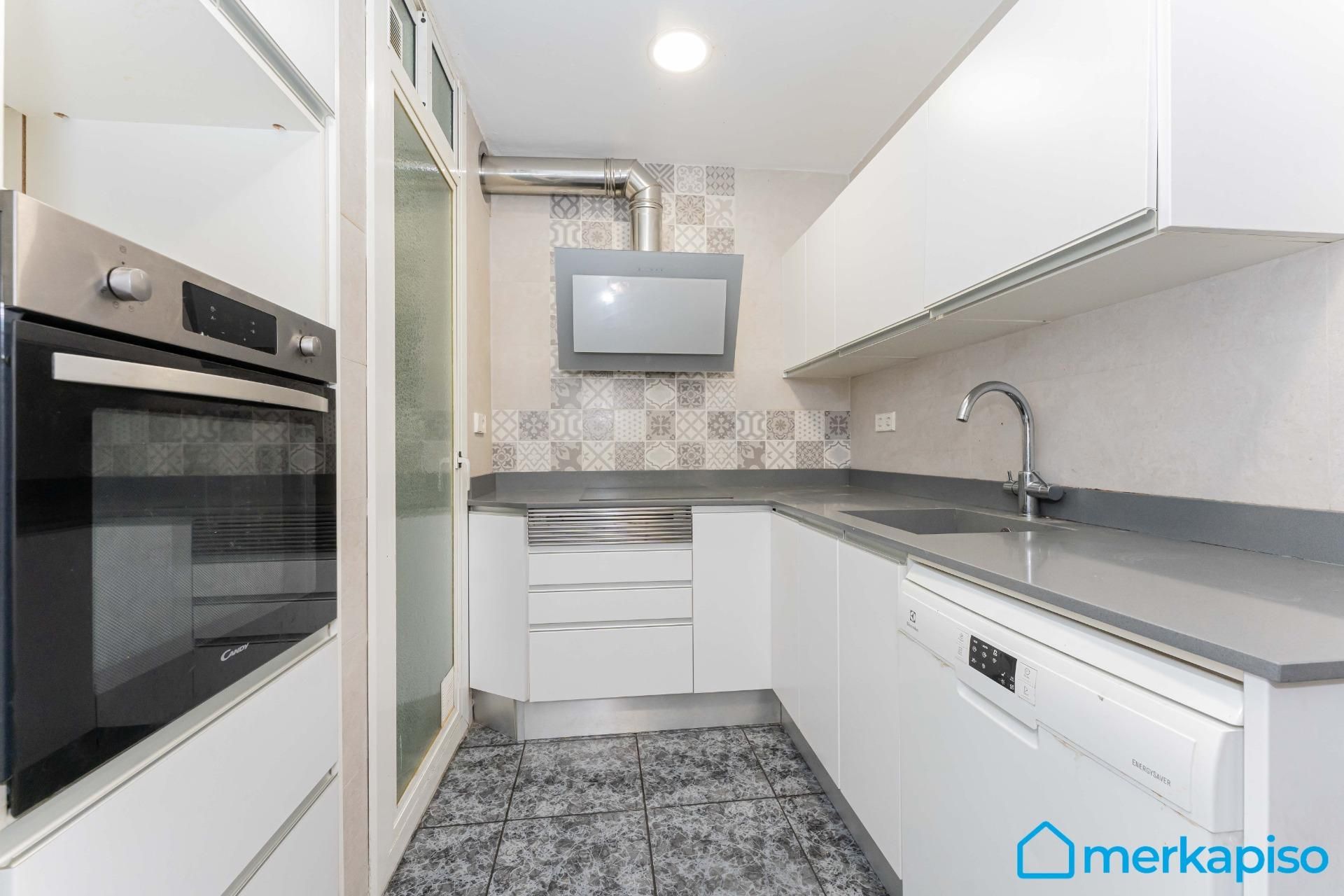 Kitchen of Flat for sale in Viladecans