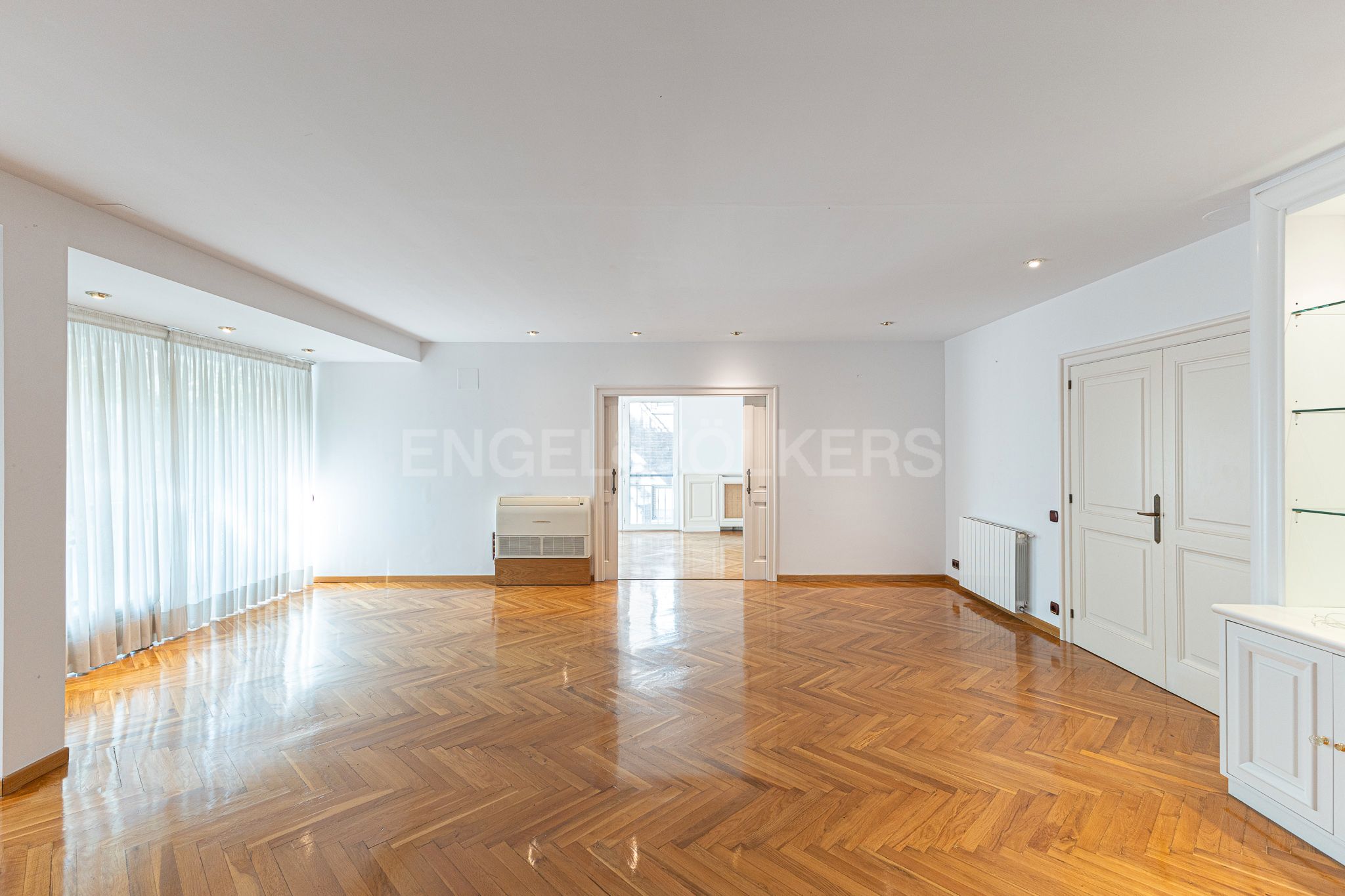 Living room of Apartment for sale in  Barcelona Capital  with Heating, Private garden and Parquet flooring