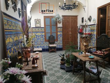 Casa con balcón en venta en Valdepeñas