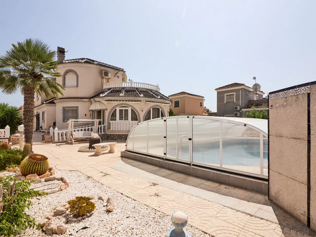 Piscina de Casa o xalet en venda en Torrevieja amb Aire condicionat, Calefacció i Jardí privat