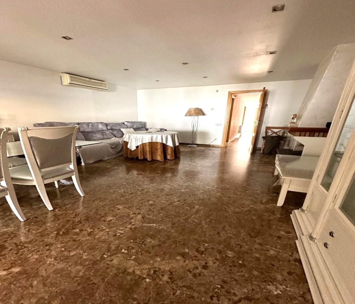 Casa o xalet en venda en Santa Coloma de Gramenet amb Aire condicionat, Jardí privat i Terrassa