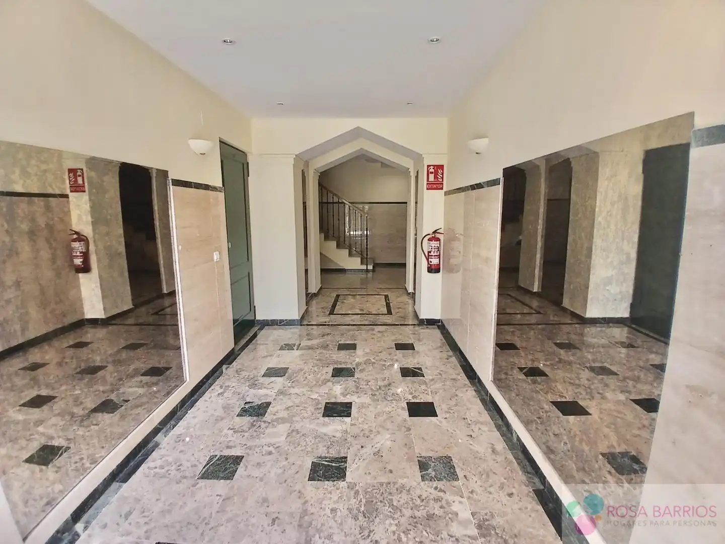Flat for rent in Marbella  with Terrace, Furnished and Community pool
