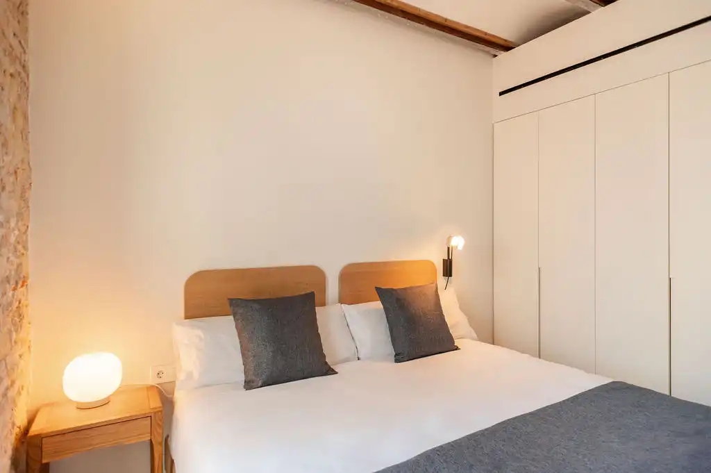 Bedroom of Apartments for rent in Valencia  with Air Conditioner, Heating and Furnished