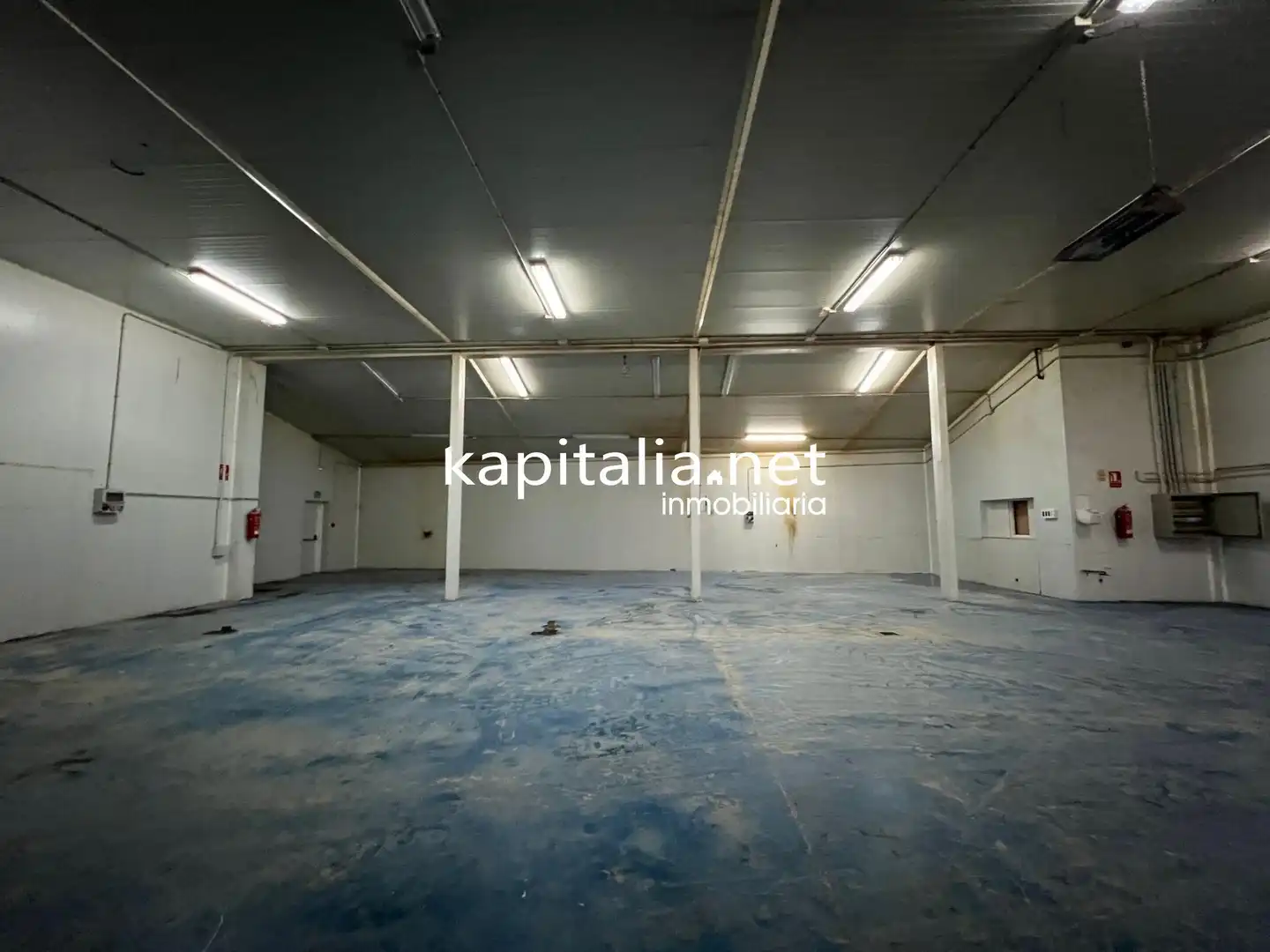 Nave industrial en venta en Agullent