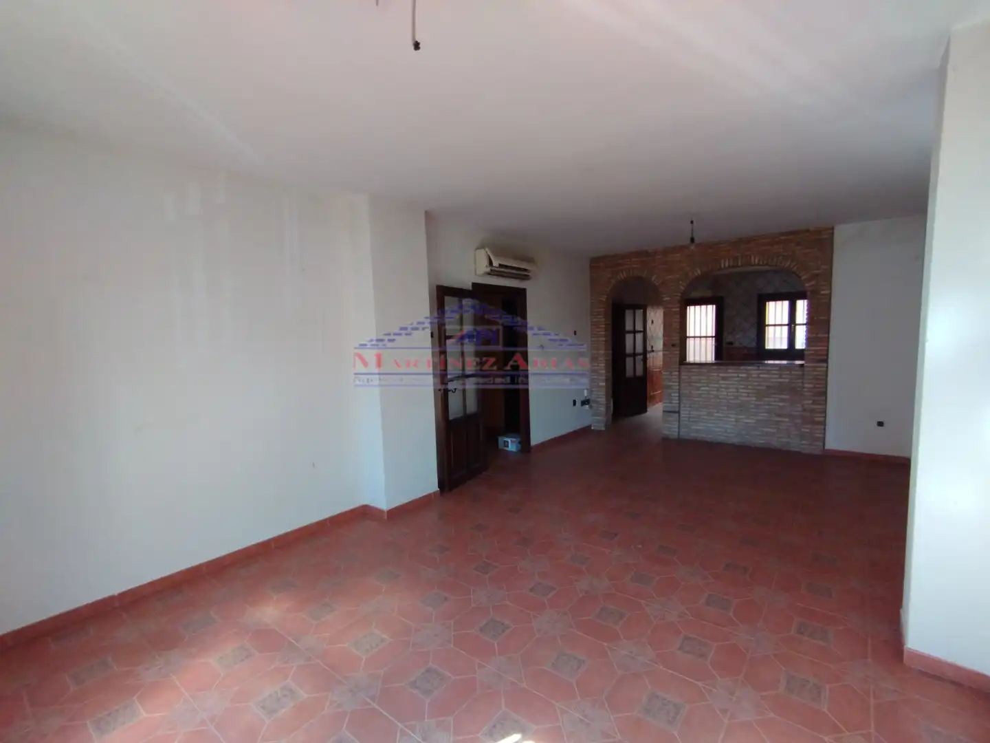 Casa adosada en venta en Sabiote con Balcón