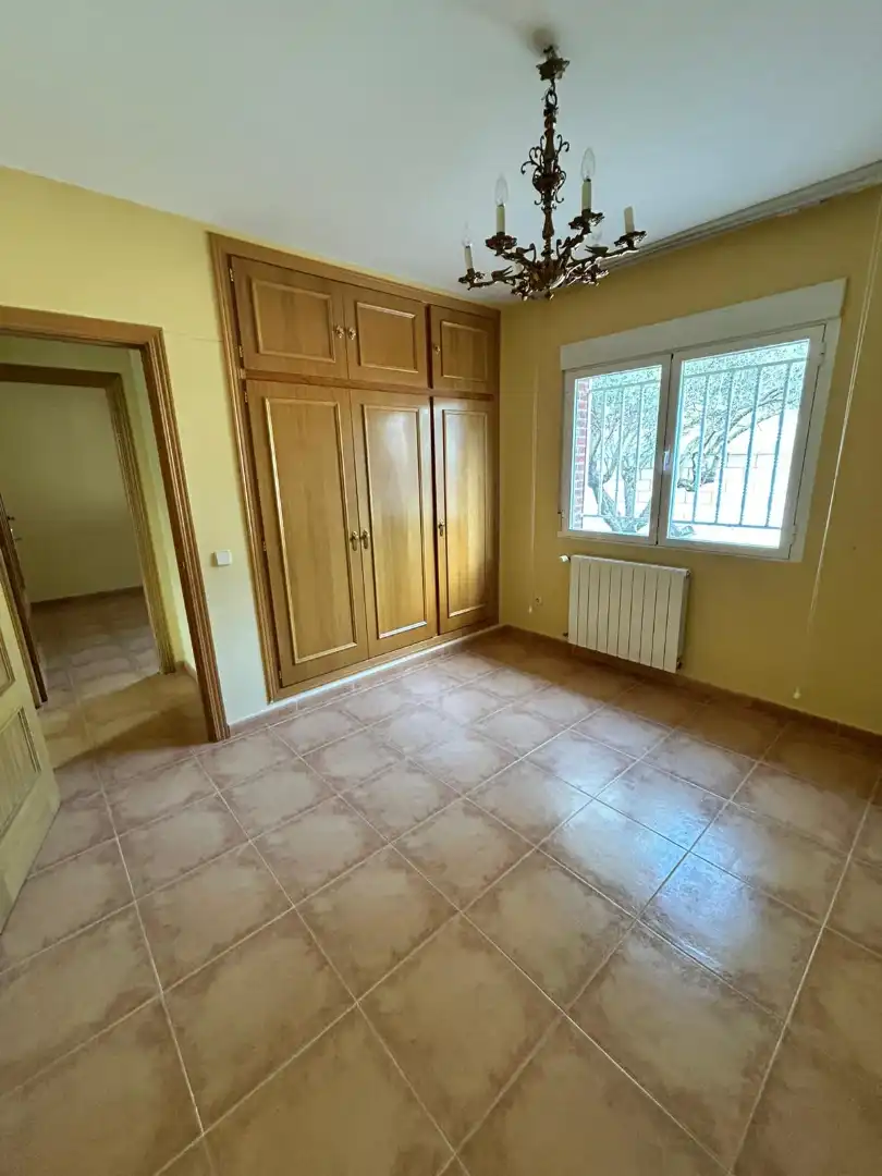 Bedroom of Detached homes for sale in Robledo de Chavela  with Heating, Private garden and Terrace