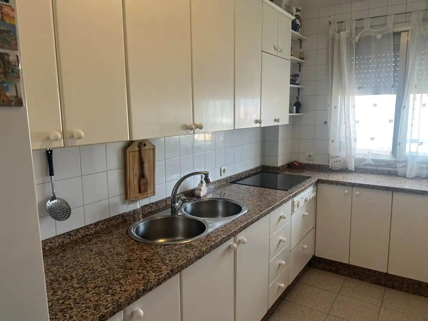 Kitchen of Flat for sale in Sevilla  with Air Conditioner