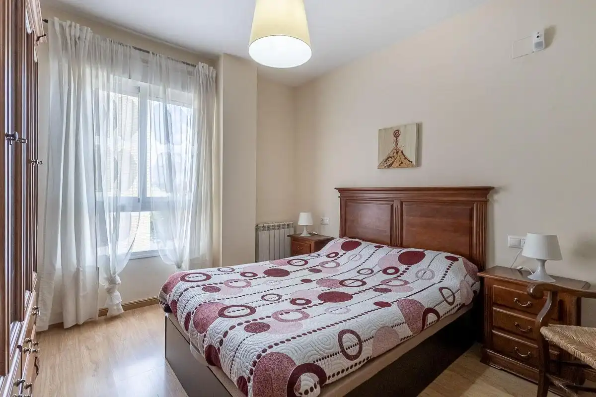 Bedroom of Flat for rent in Granada  with Heating and Furnished