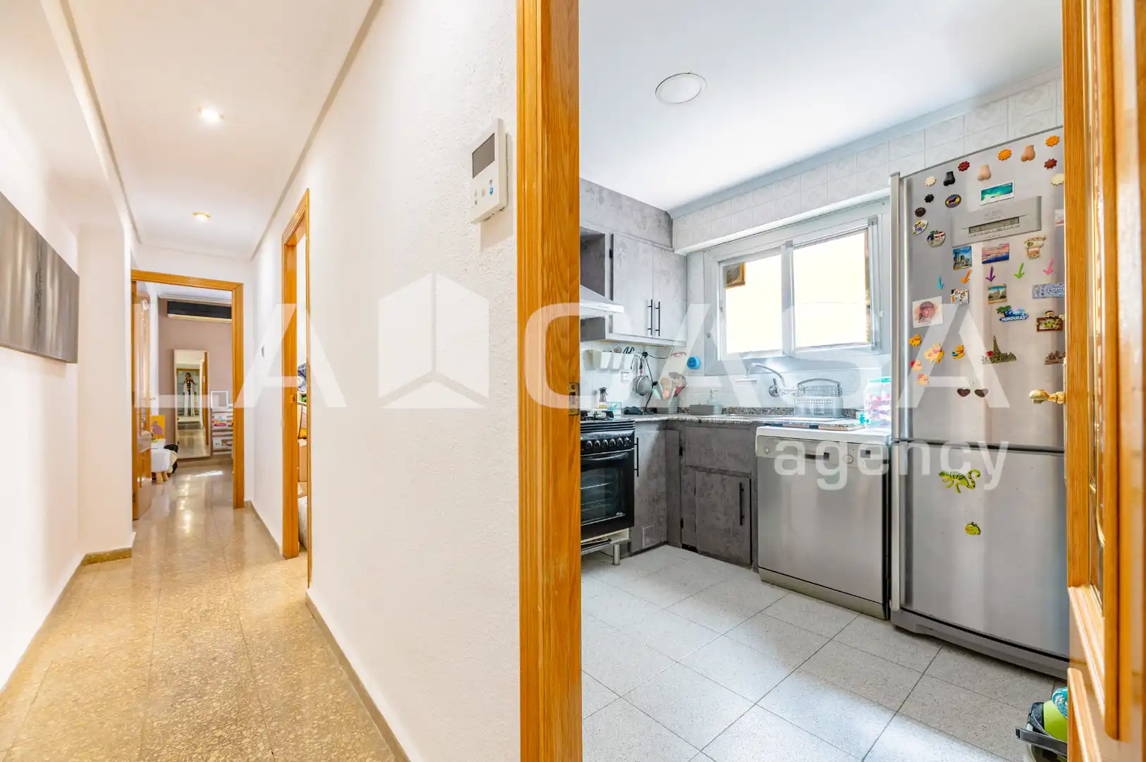Kitchen of Flat for sale in Valencia  with Oven and Washing machine