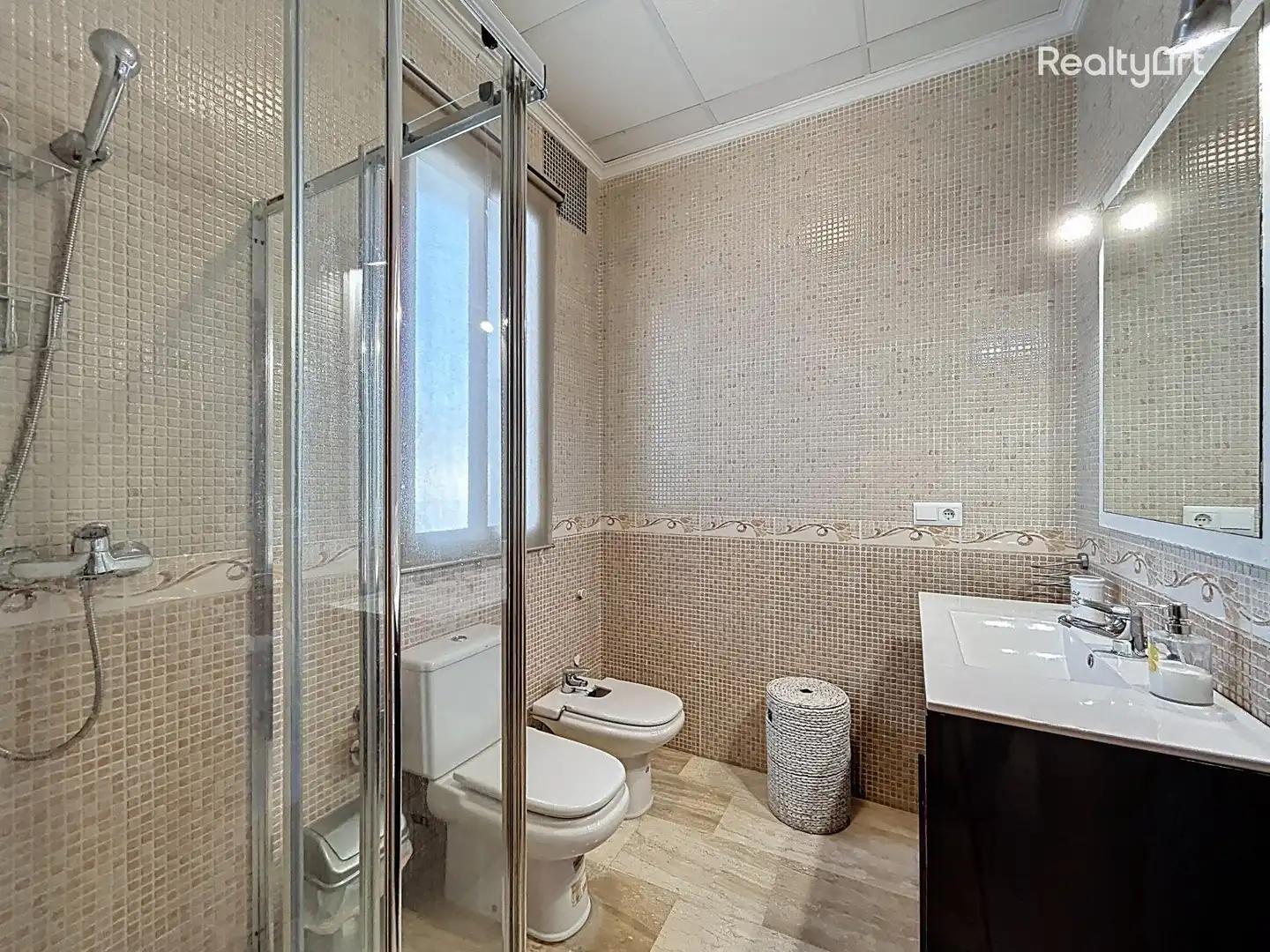Baño de Dúplex en venta en Sevilla con Aire acondicionado, Calefacción y Terraza