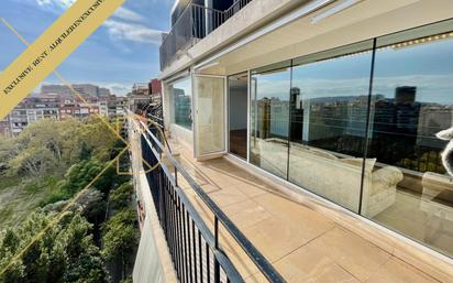 Exterior view of Attic to rent in  Barcelona Capital  with Air Conditioner, Heating and Terrace