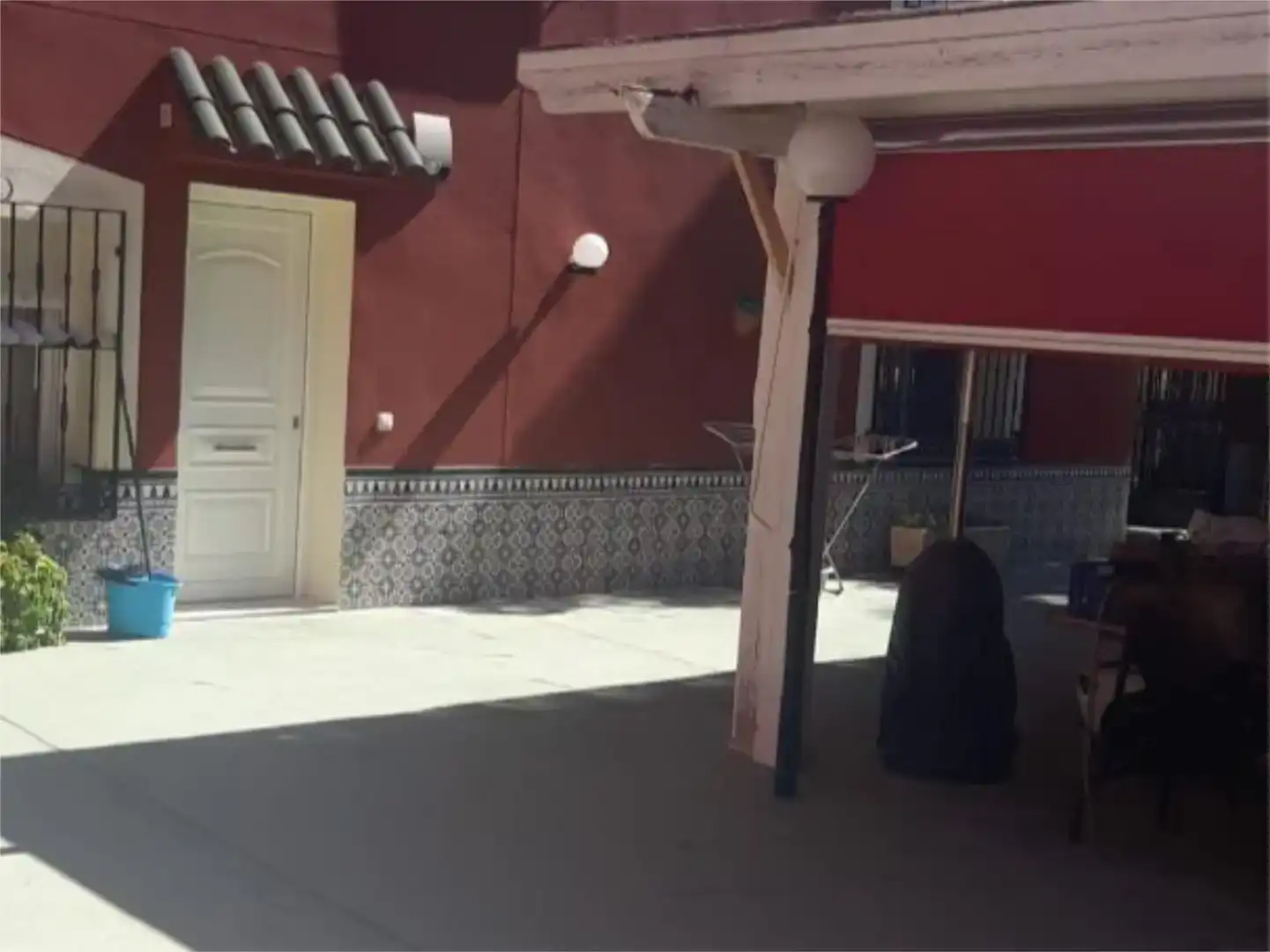 Vista exterior de Piso en venta en Roquetas de Mar con Aire acondicionado, Jardín privado y Piscina