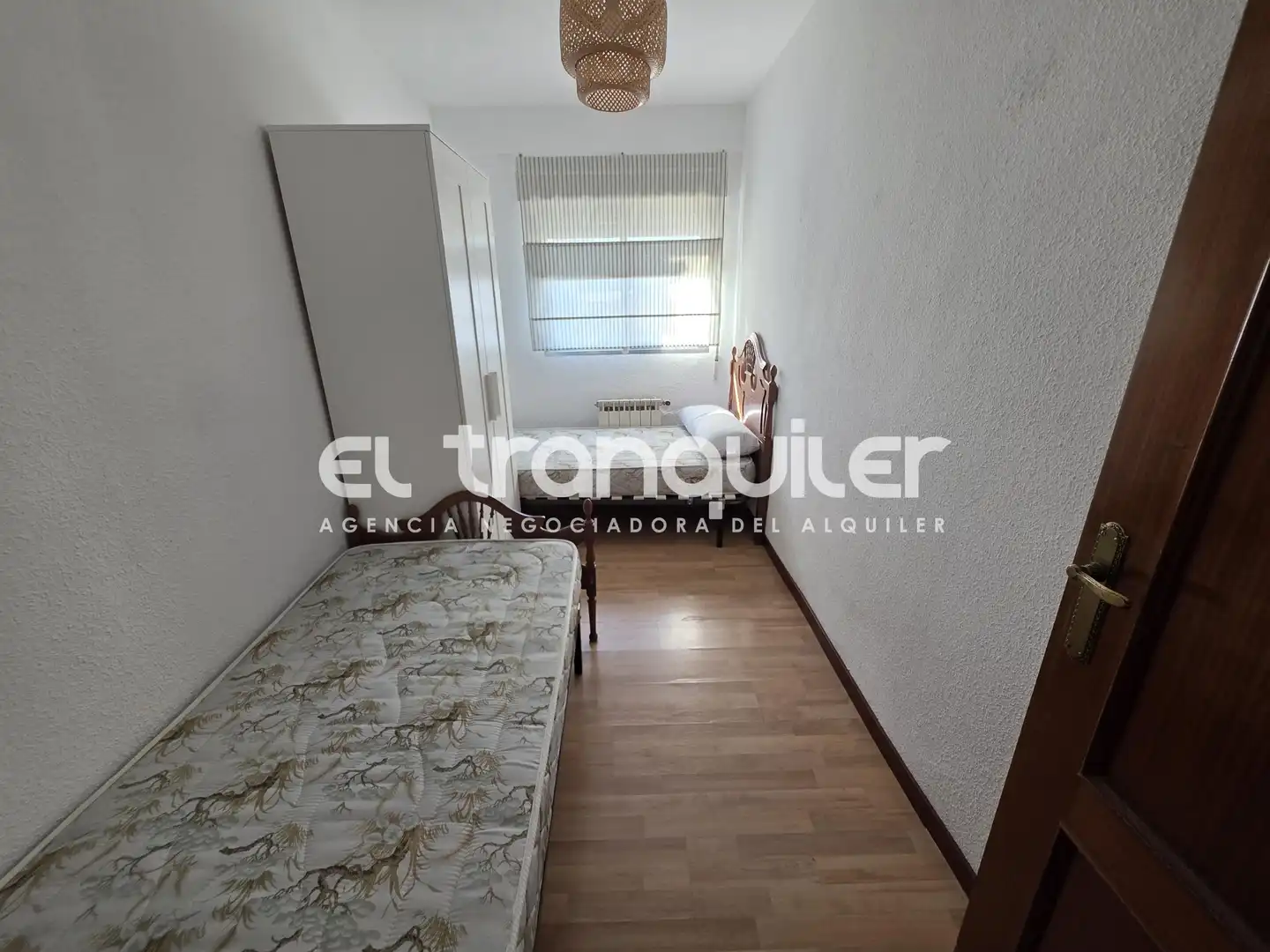 Bedroom of Flat for rent in Madrid  with Air Conditioner, Terrace and Furnished