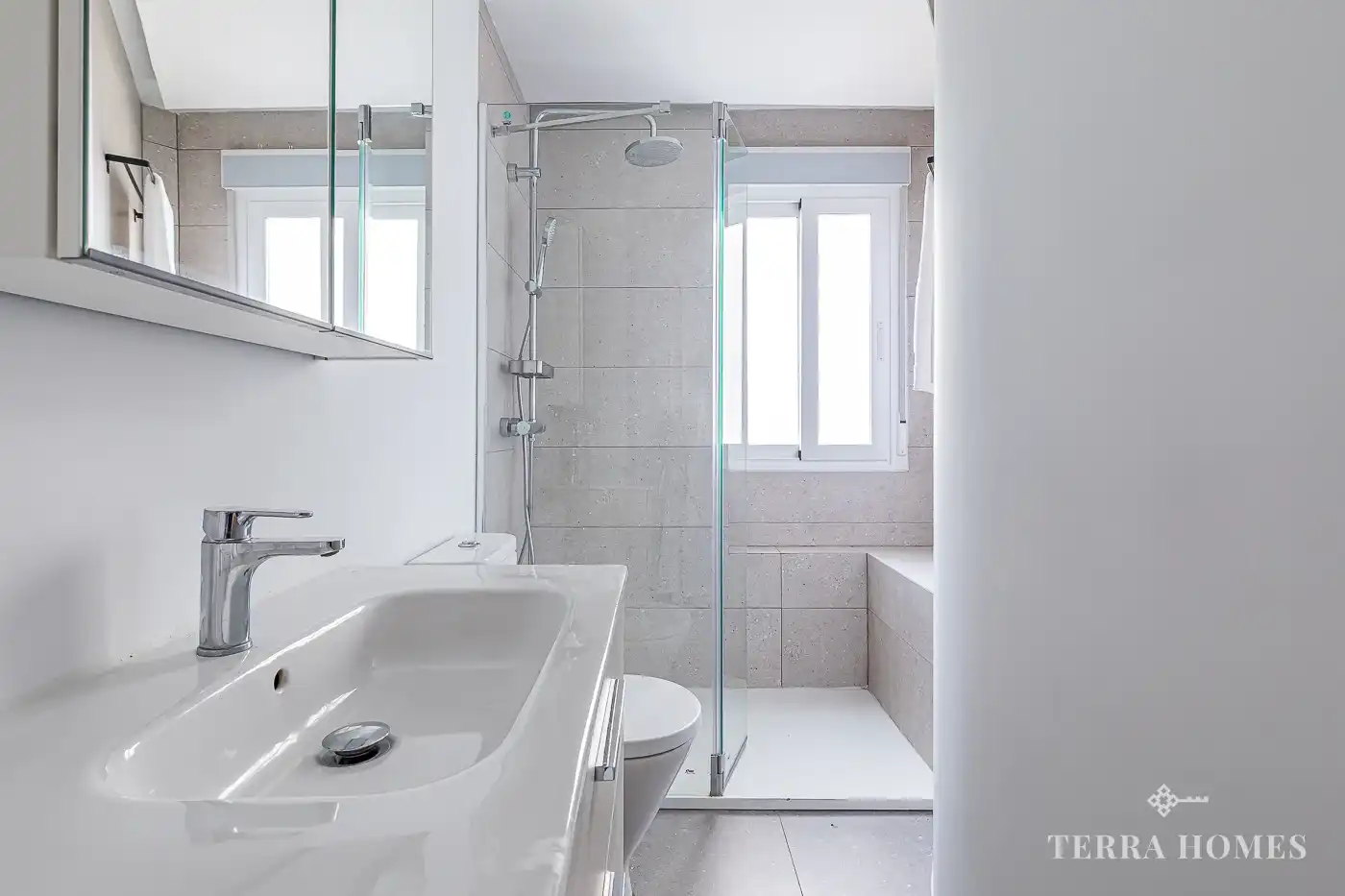 Bany de Apartament en venda en Madrid amb Aire condicionat i Moblat