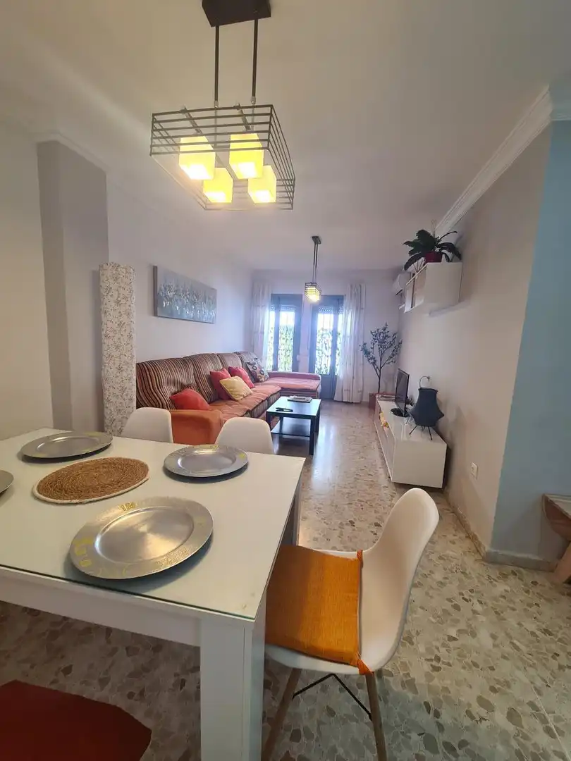 Sala d'estar de Planta baixa en venda en Sanlúcar de Barrameda amb Aire condicionat i Moblat