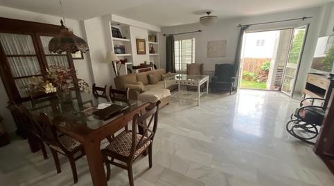 Foto 2 de Casa adosada en venda a Lepanto, Sevilla