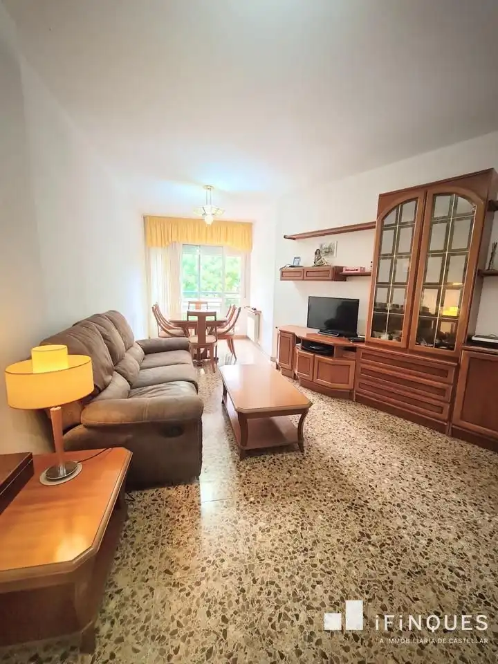 Living room of Ground floor for sale in Castellar del Vallès  with Heating, Terrace and Internet