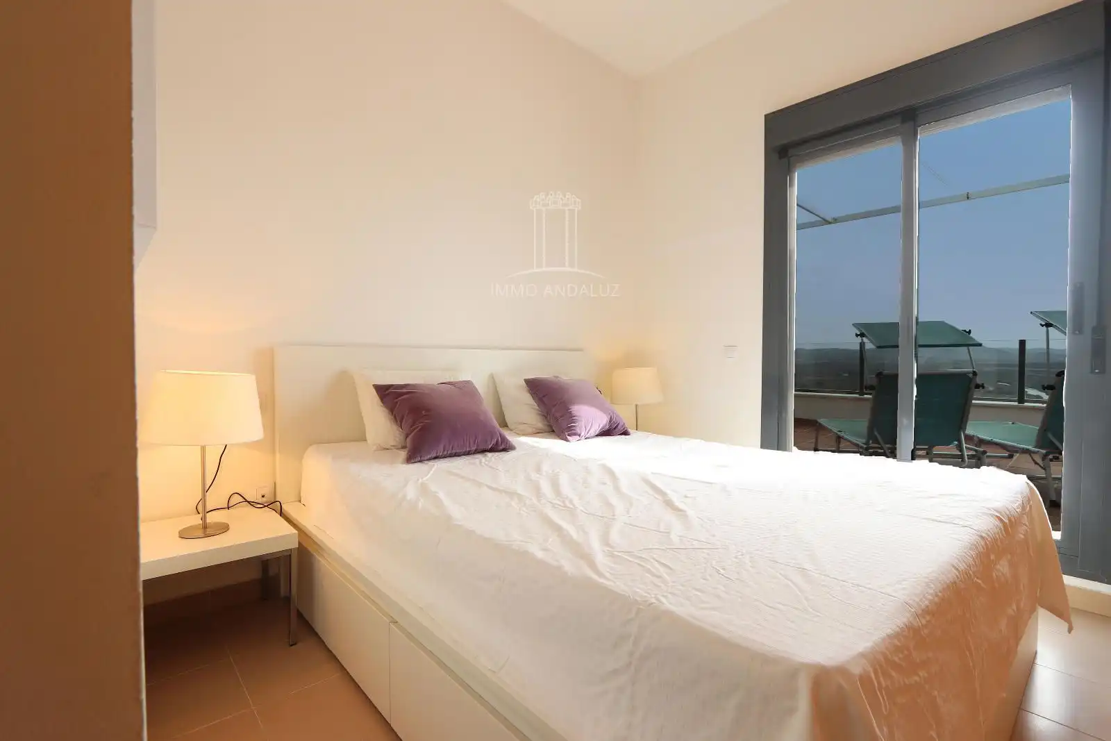 Schlafzimmer von Wohnung zum Verkauf in Conil de la Frontera mit Klimaanlage, Heizung und Terrasse