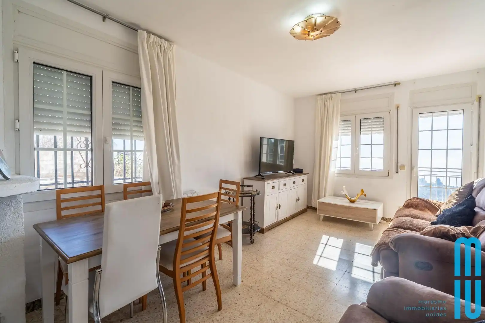 Sala de estar de Casa o chalet en venta en Pineda de Mar con Calefacción, Jardín privado y Terraza